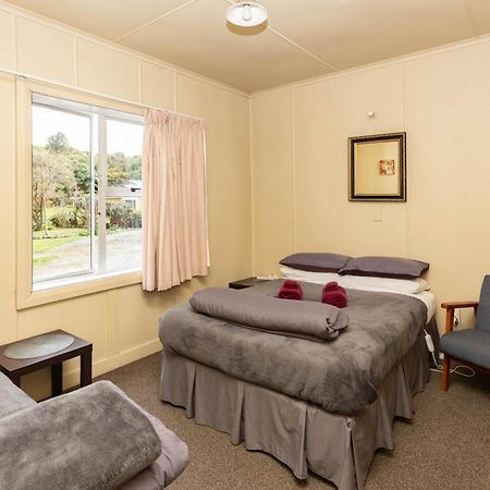 Kaniere Hotel Hokitika Exterior photo