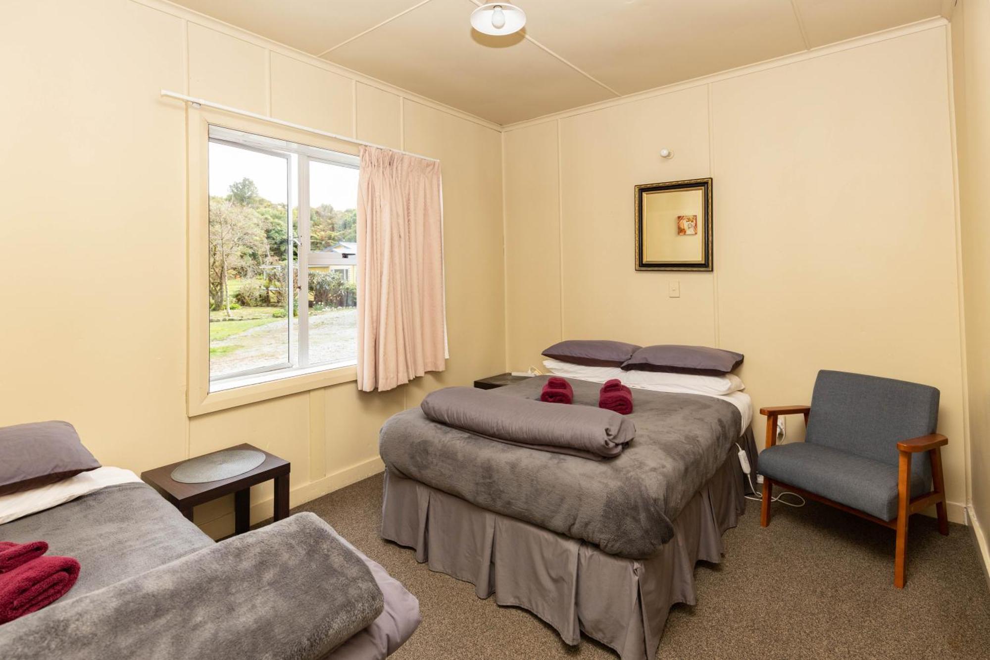 Kaniere Hotel Hokitika Exterior photo